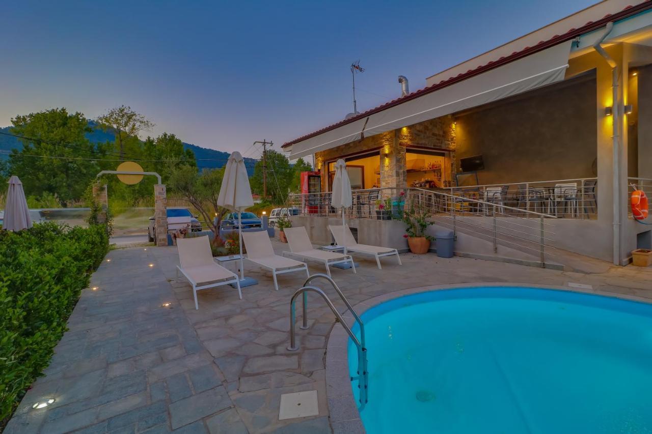 خْريسيا أموذيا Theros Villas & Suites المظهر الخارجي الصورة