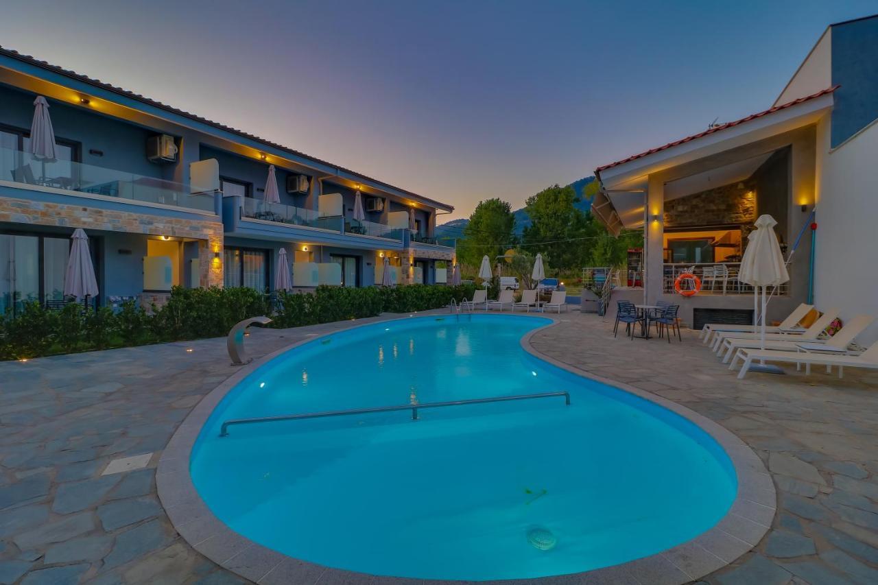 خْريسيا أموذيا Theros Villas & Suites المظهر الخارجي الصورة