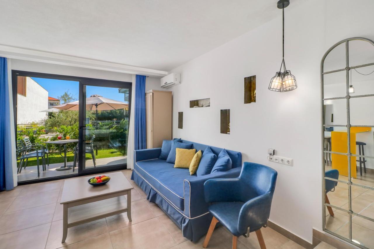 خْريسيا أموذيا Theros Villas & Suites المظهر الخارجي الصورة