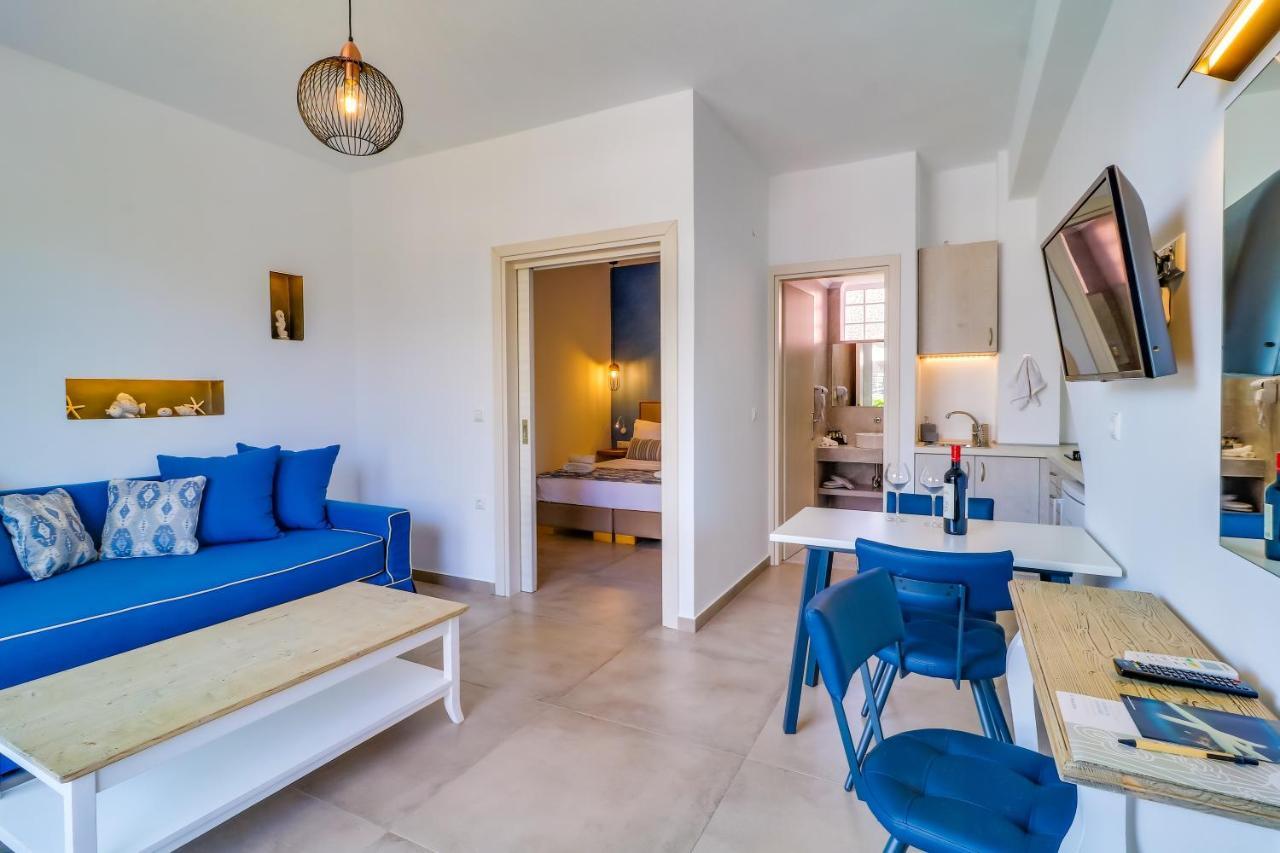 خْريسيا أموذيا Theros Villas & Suites المظهر الخارجي الصورة