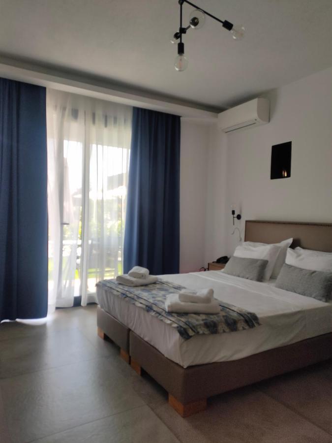 خْريسيا أموذيا Theros Villas & Suites المظهر الخارجي الصورة