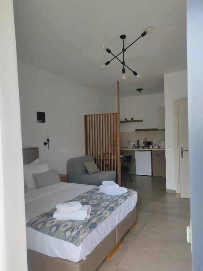 خْريسيا أموذيا Theros Villas & Suites المظهر الخارجي الصورة